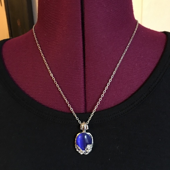 Vampire diaries Jewelry - Vampire dairies Katherine necklace